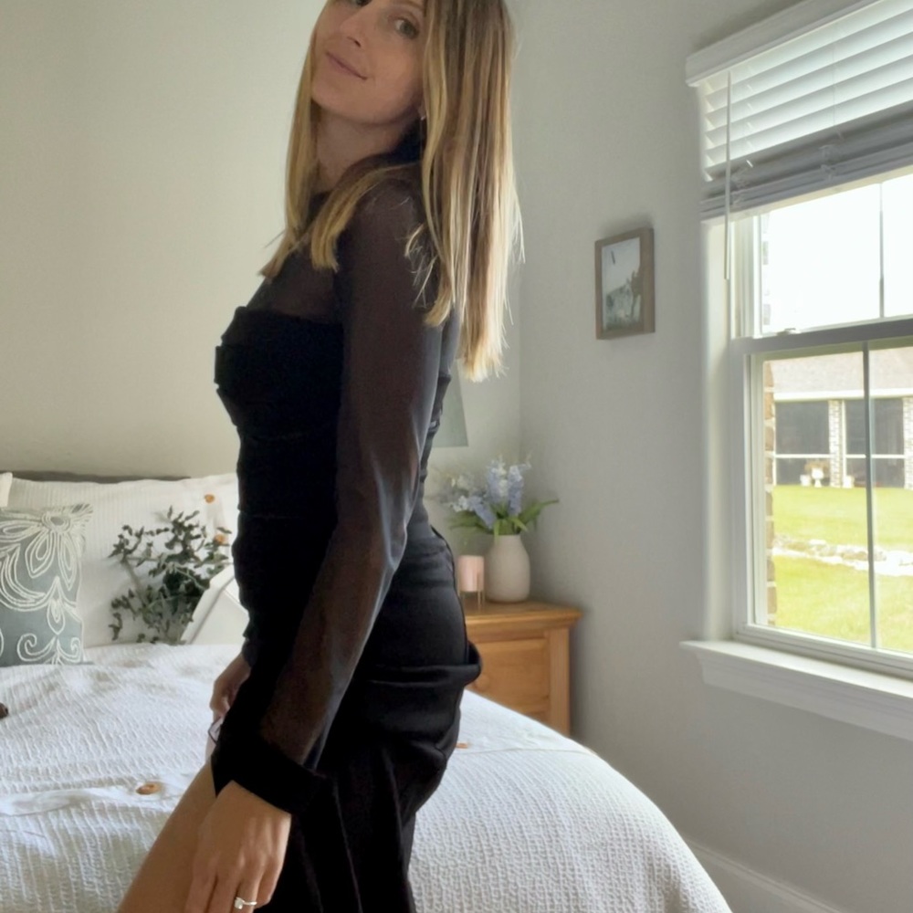 NEW Tadashi Shoji dress. Black full-length gown.
